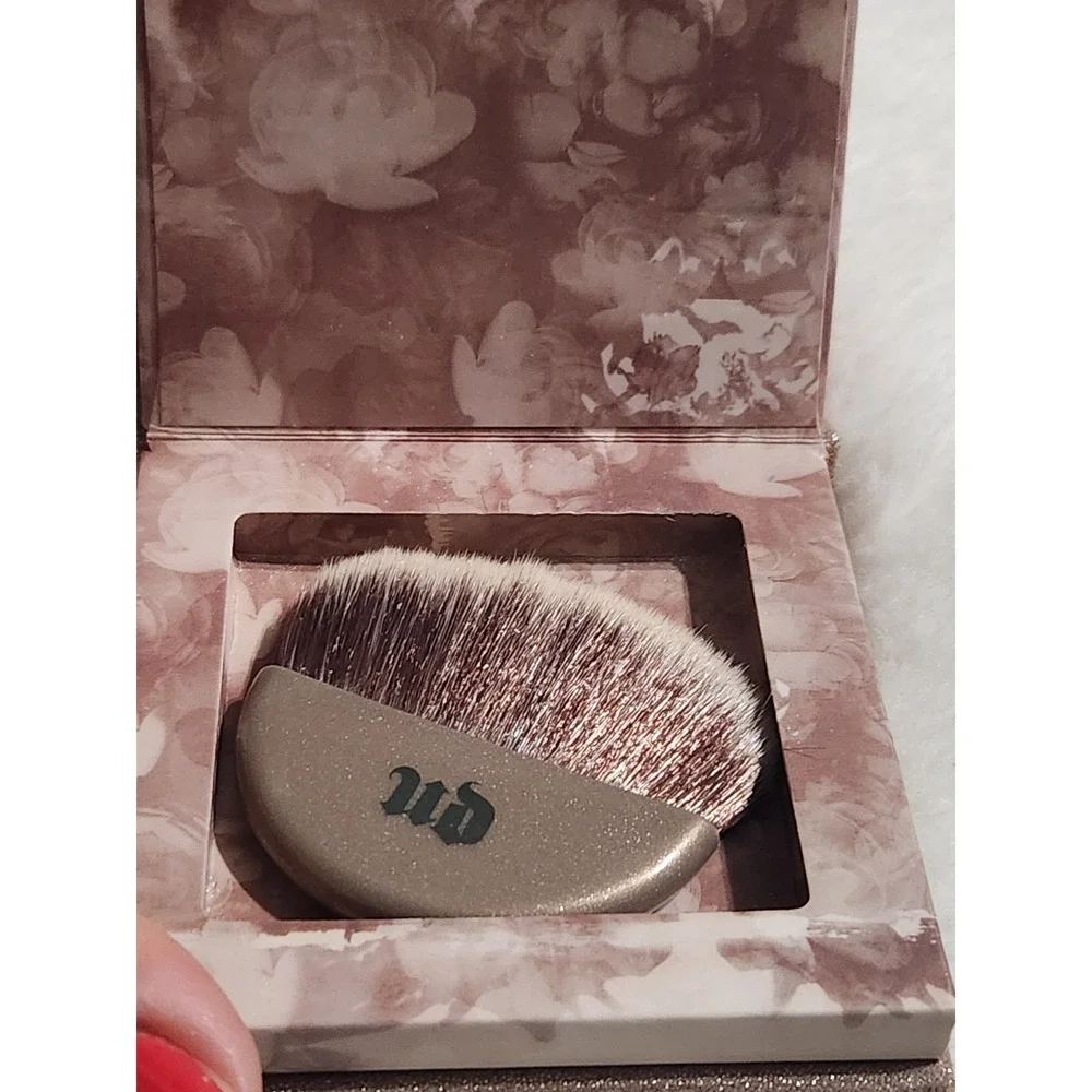Urban Decay Naked Illuminated Face & Body Powder Luminous FULL SIZE RARE